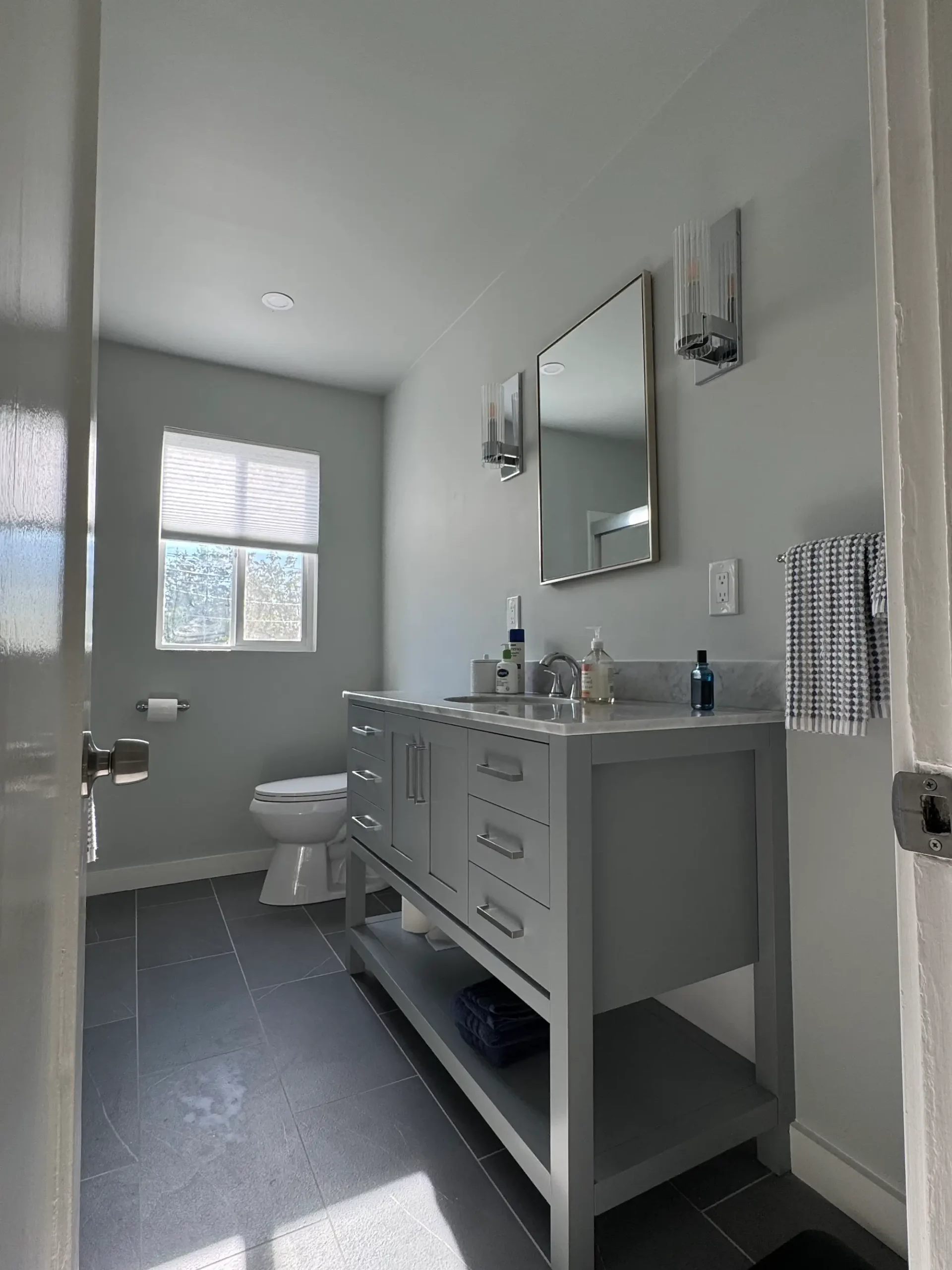 Bathroom – Jefferson St
